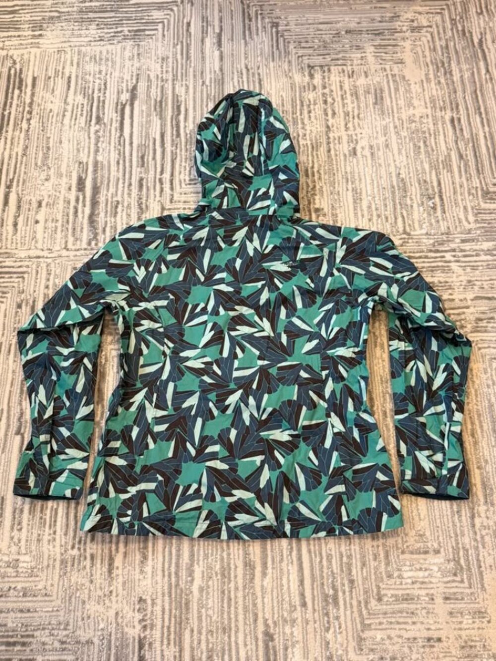NEW The North Face women's large Hyvent 2.5L waterproof Retails $150. - Picture 7 of 9
